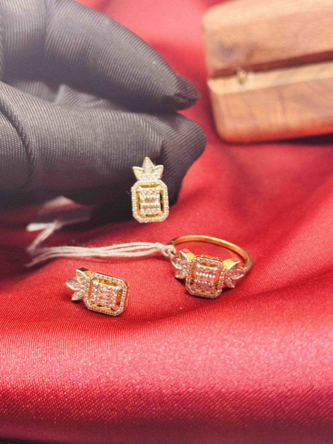Exclusive Gold Aij416 вес 5.98 г золото, бриллиант купить,NaN
