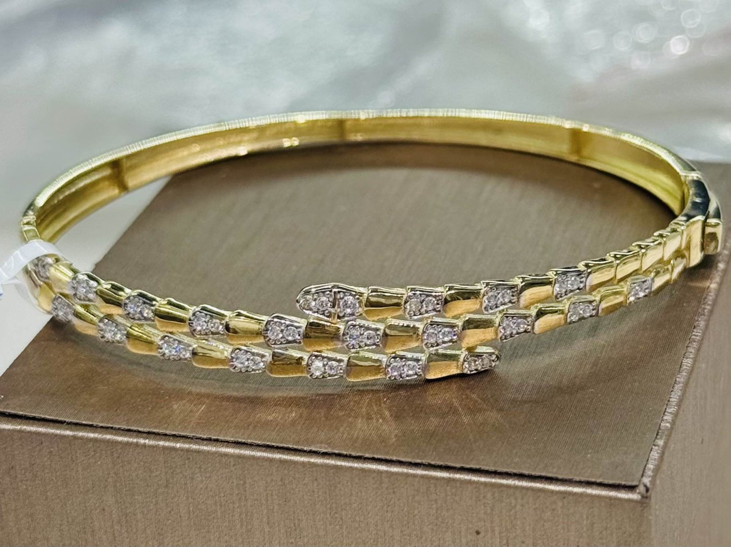 Браслет Exclusive Gold Aij325 длина 28 см, вес 8.4 г золото, плетение обод купить,627200
