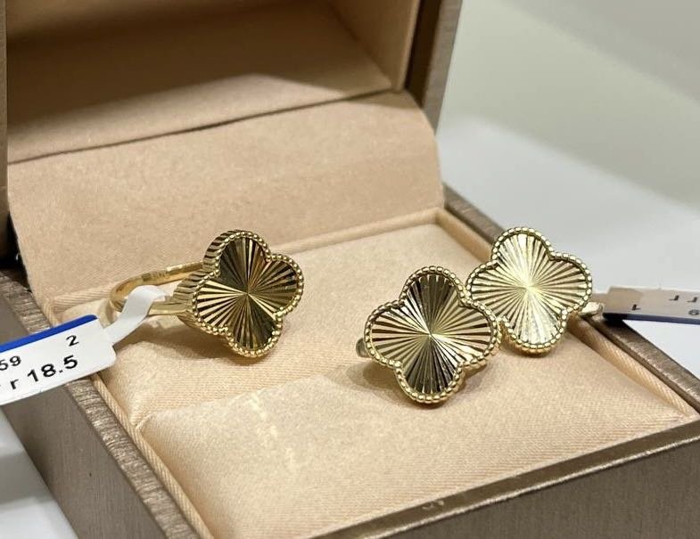 Exclusive Gold Aij306 вес 5.81 г золото, без вставок купить,432950