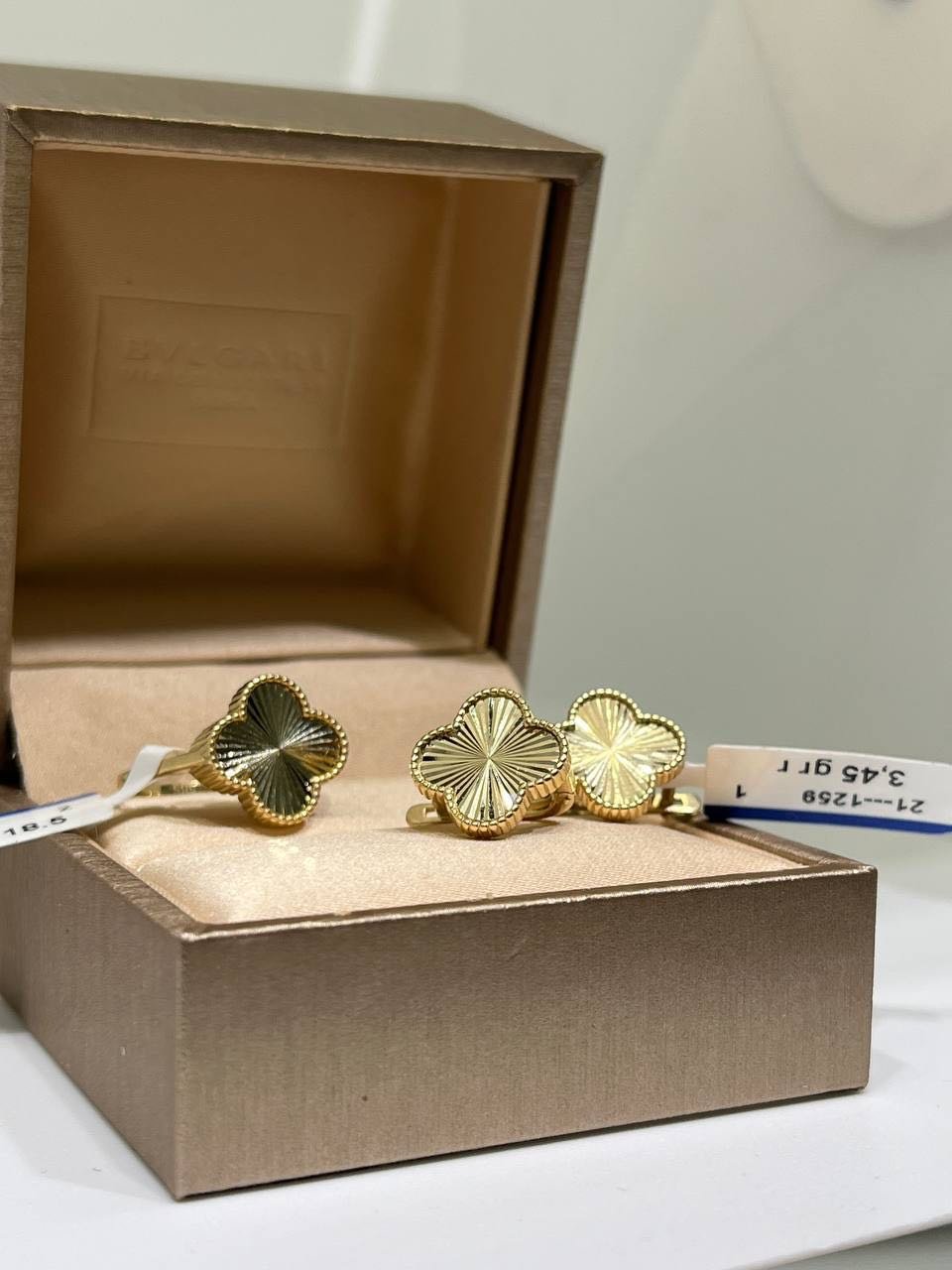 Exclusive Gold Aij306 вес 5.81 г золото, без вставок купить,432950