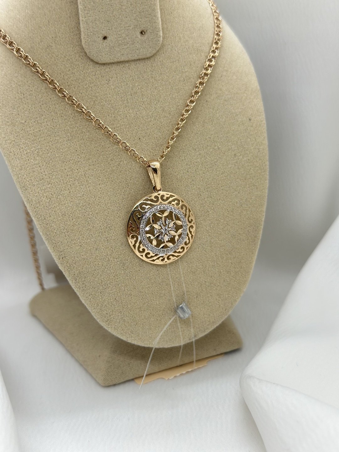 Подвеска CASSANDRa Золотая подвеска, кулон , цепочка, цепь, алтын алқа, 585. Длина 50см. 4.46гр. Золото вес 4.46 г золото, без вставок купить,520000