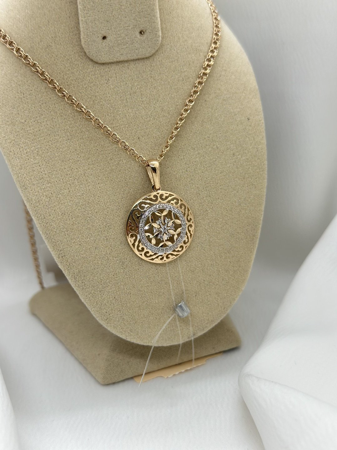 Подвеска CASSANDRa Золотая подвеска, кулон , цепочка, цепь, алтын алқа, 585. Длина 50см. 4.46гр. Золото вес 4.46 г золото, без вставок купить,520000