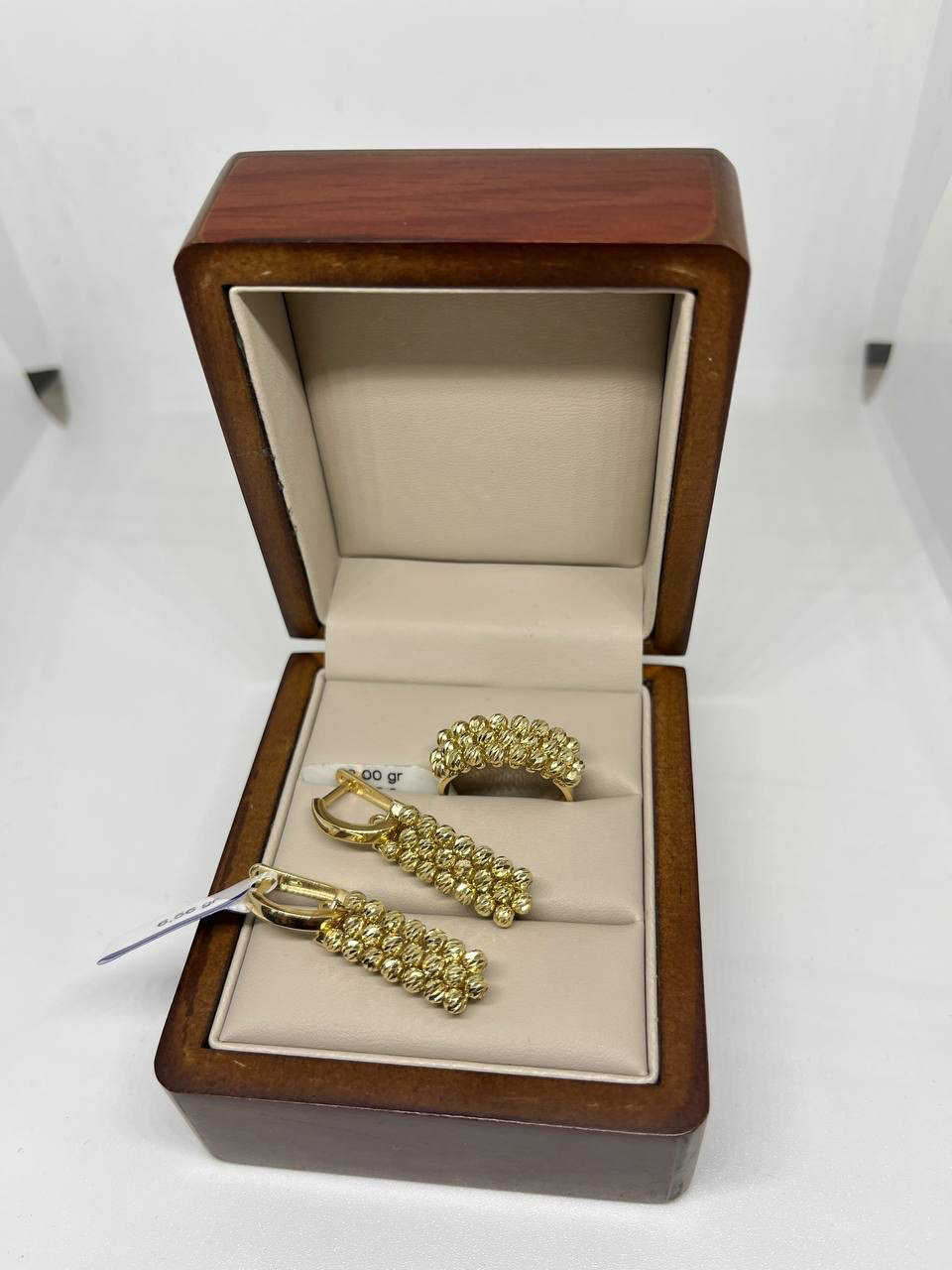 Exclusive Gold Aij75 вес 9.56 г золото, без вставок купить,714200