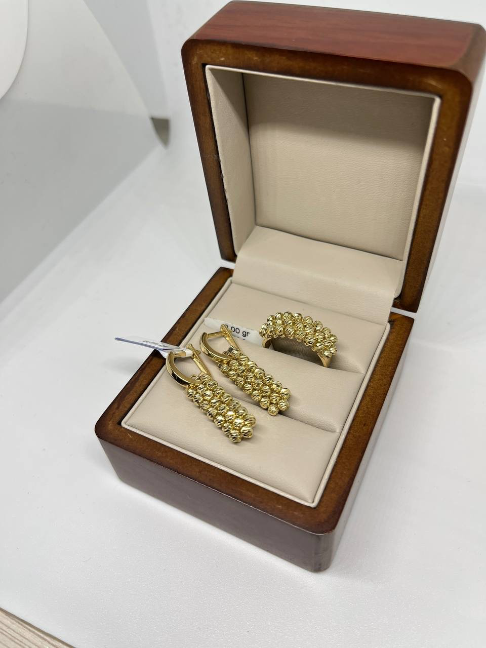 Exclusive Gold Aij75 вес 9.56 г золото, без вставок купить,714200