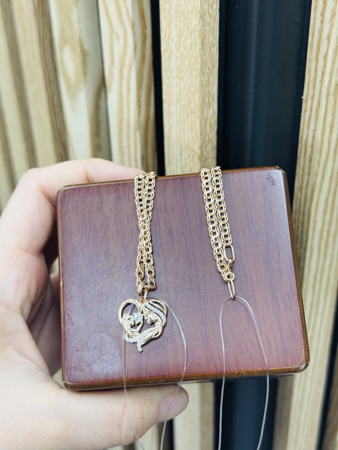 Exclusive Gold Aij12 вес 6.62 г золото, без вставок купить,530000