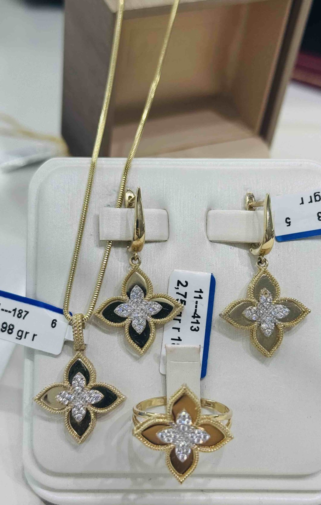 Exclusive Gold Aij353 вес 12.92 г золото, без вставок купить,966200