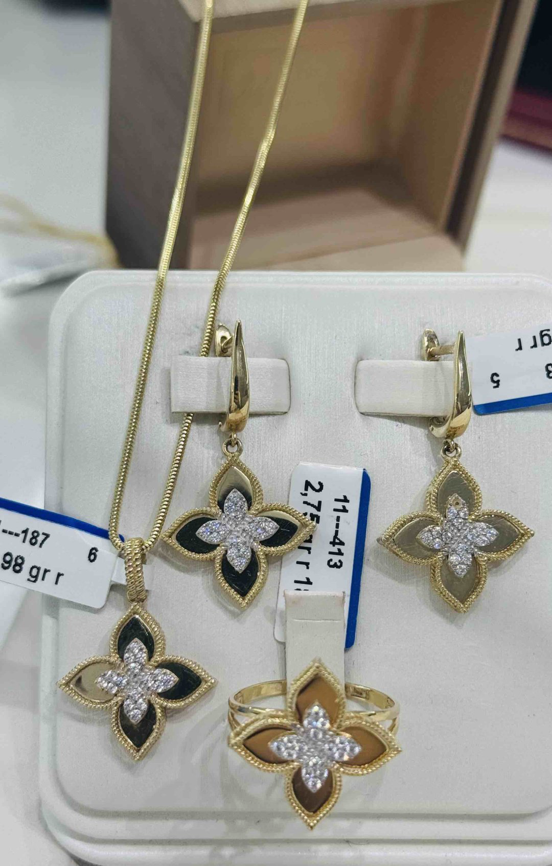 Exclusive Gold Aij353 вес 12.92 г золото, без вставок купить,966200