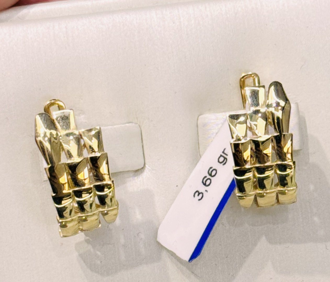Серьги Exclusive Gold Aij233 вес 3.66 г золото, без вставок купить,NaN