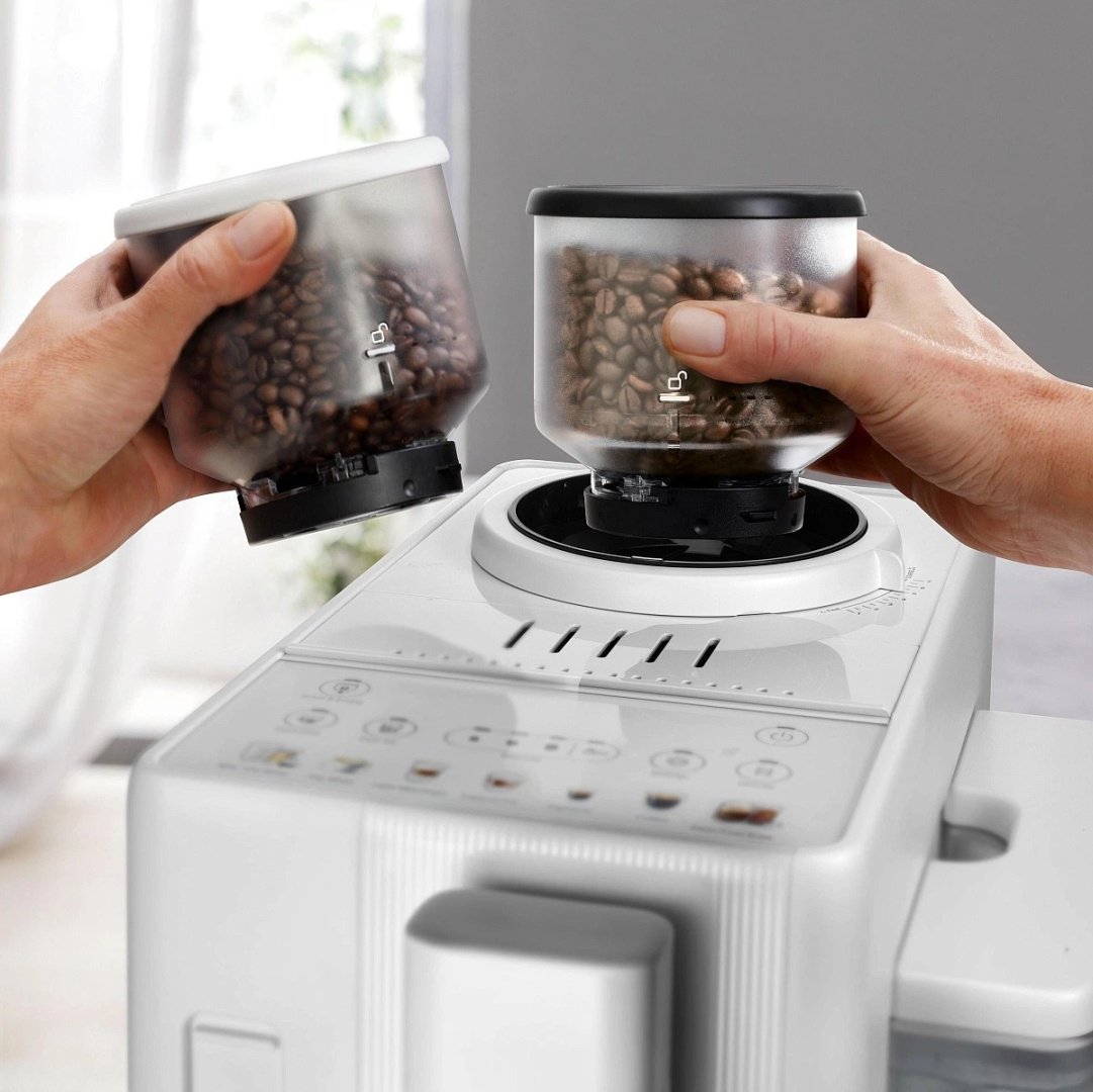 Кофемашина Delonghi EXAM420.55.WXL белый купить,399990