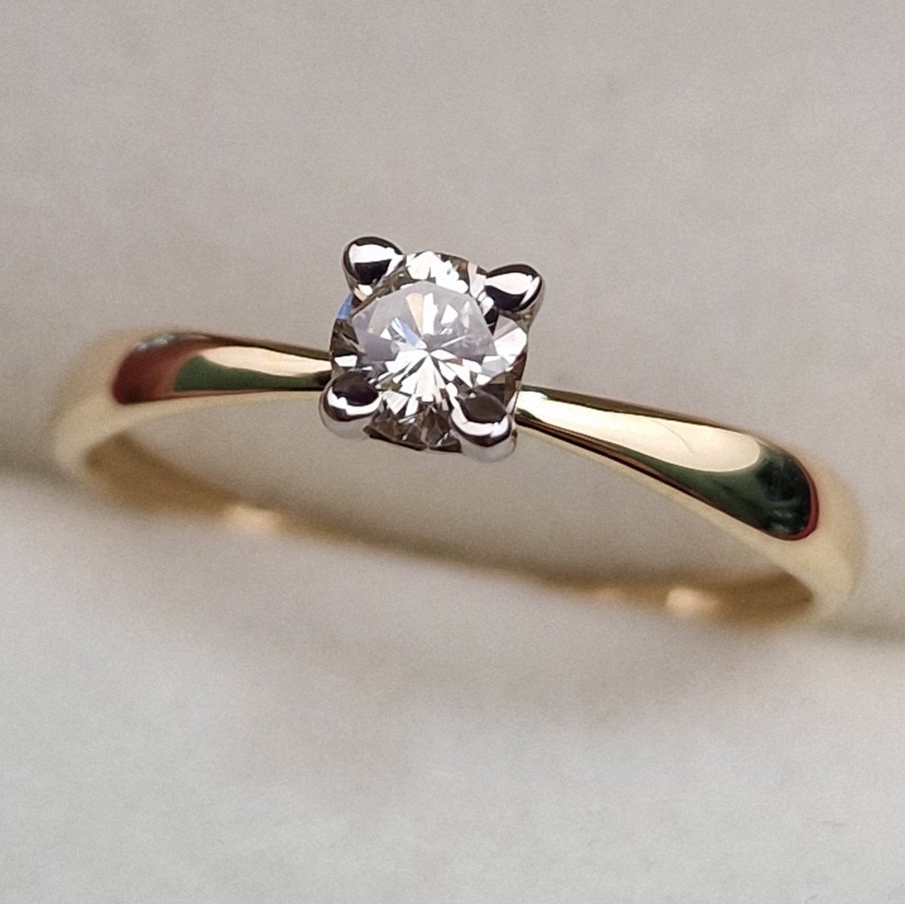 Кольцо Deimantas 99981721 16р 0,91гр 0,26ct. купить,NaN