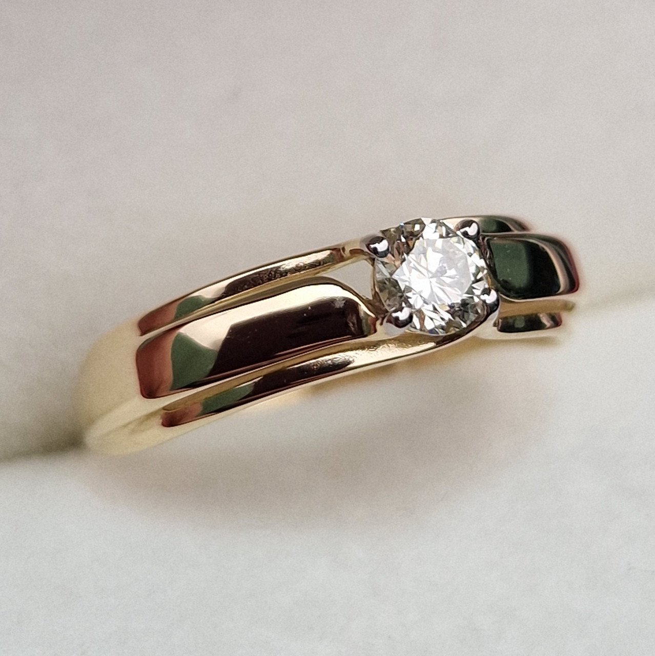 Кольцо Deimantas 99981699 17р 1,29гр 0,244ct. купить,NaN