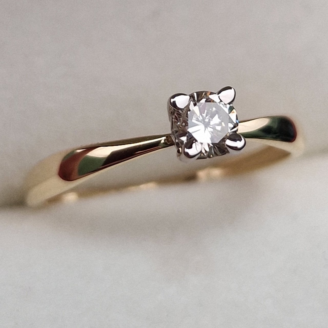 Кольцо Deimantas 99981721 16р 0,91гр 0,26ct. купить,NaN