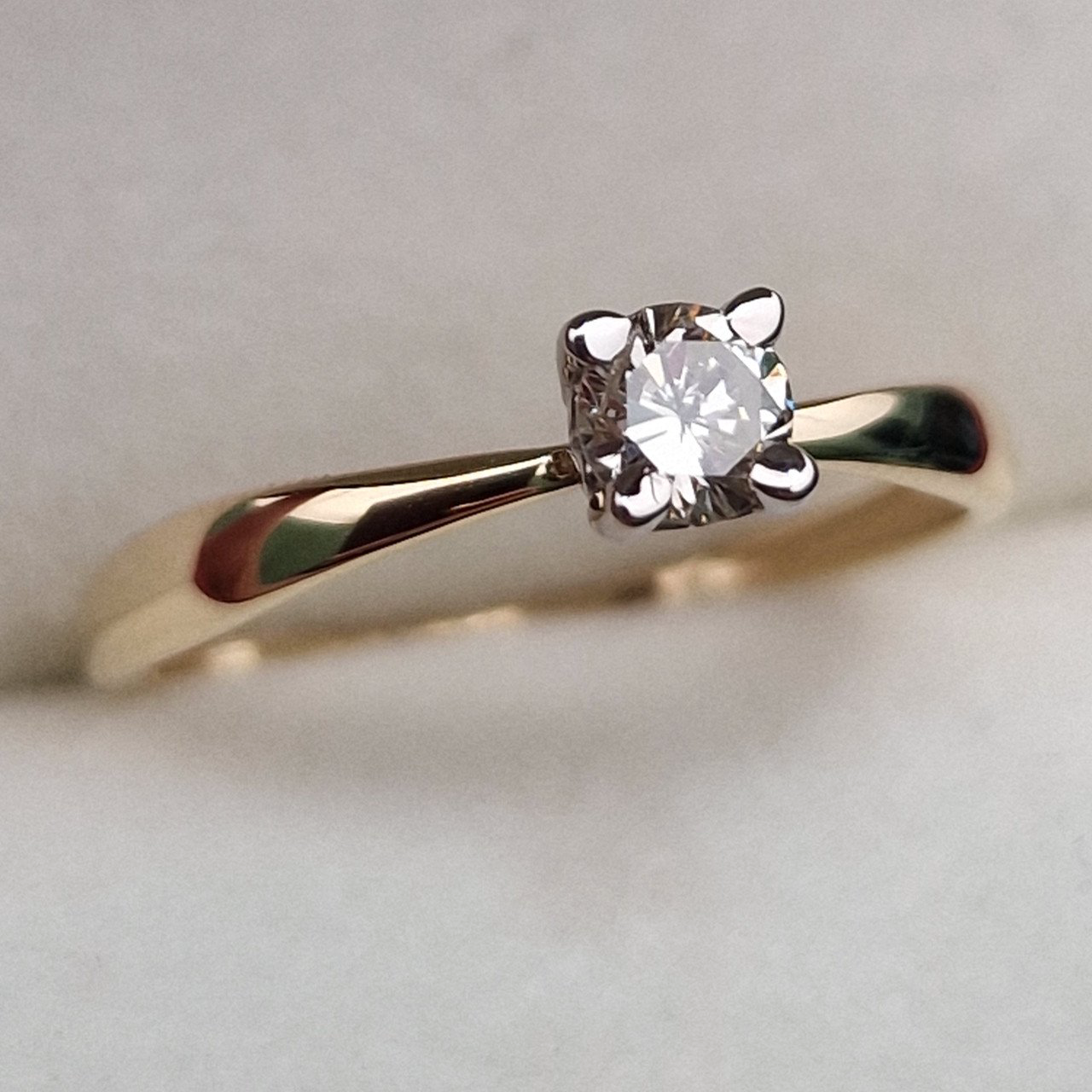 Кольцо Deimantas 99981721 16р 0,91гр 0,26ct. купить,NaN