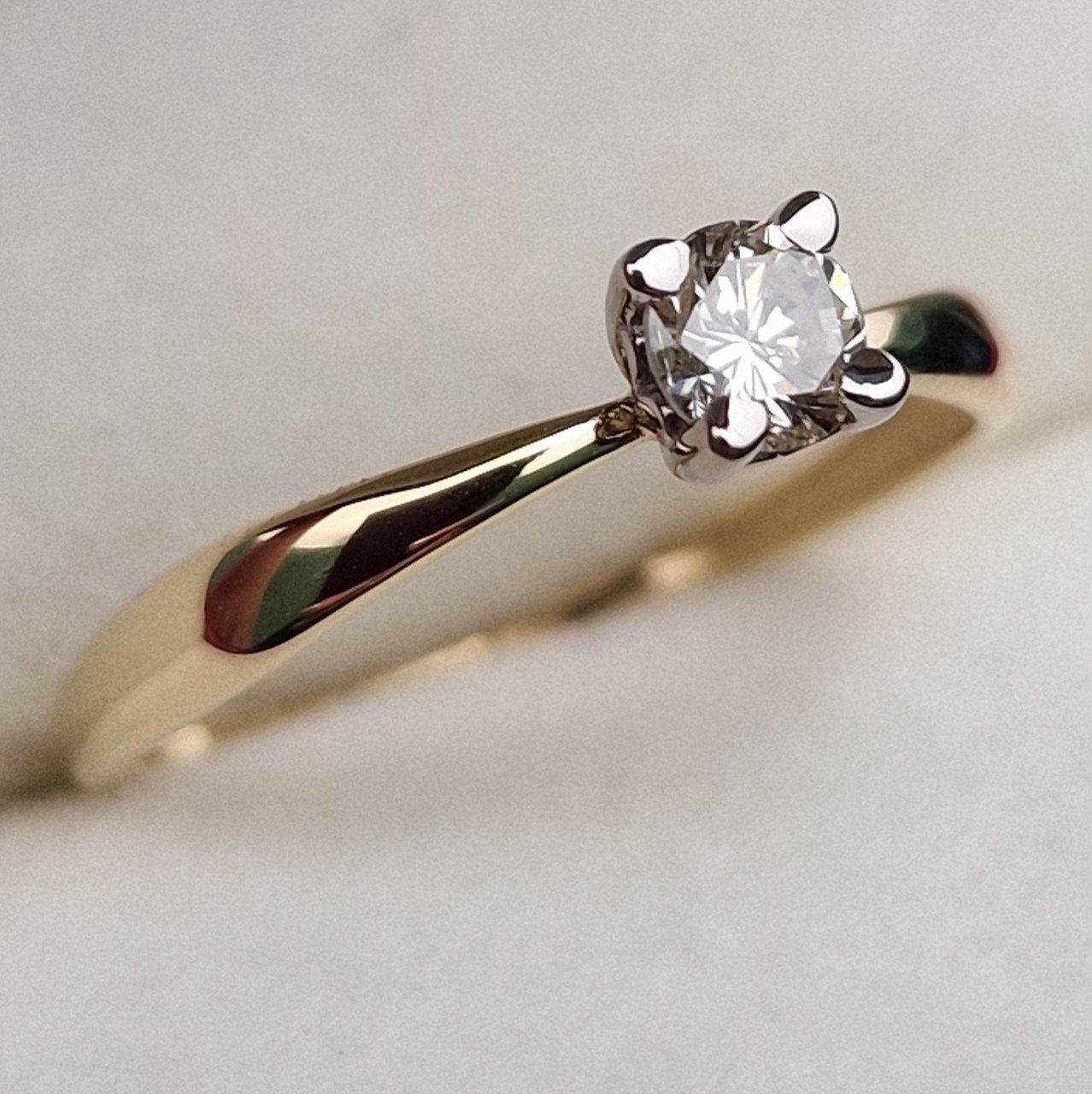 Кольцо Deimantas 99981721 16р 0,91гр 0,26ct. купить,NaN