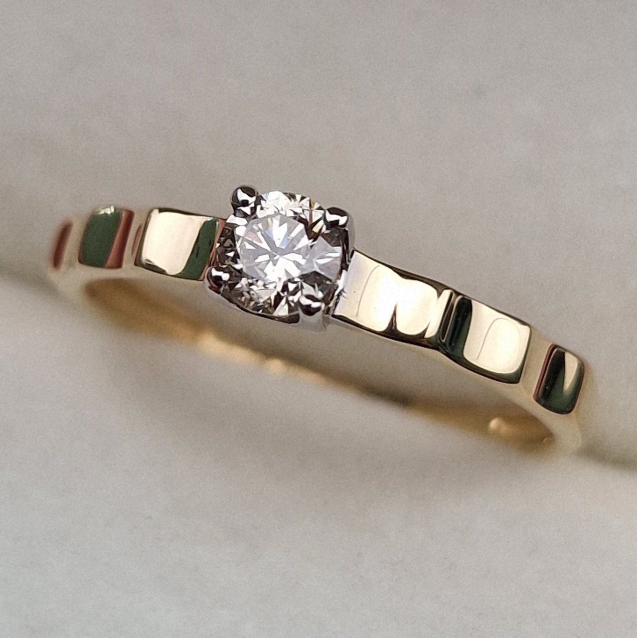 Кольцо Deimantas 99981722 17р 1,34гр 0,25ct. купить,NaN