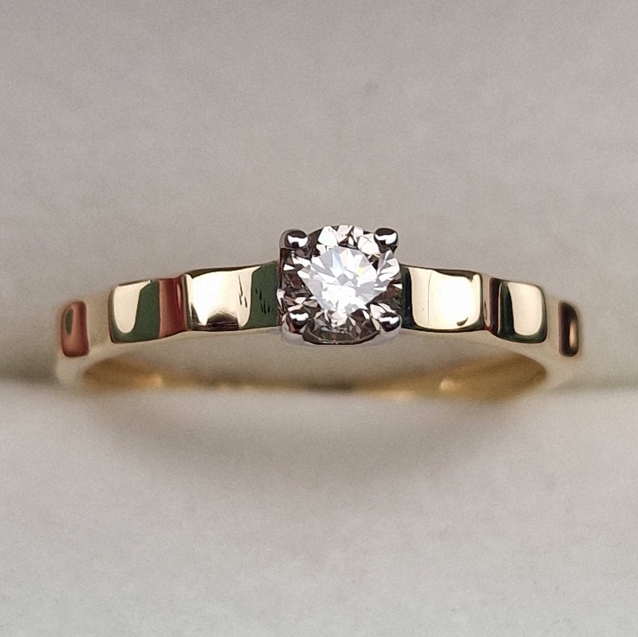 Кольцо Deimantas 99981722 17р 1,34гр 0,25ct. купить,NaN