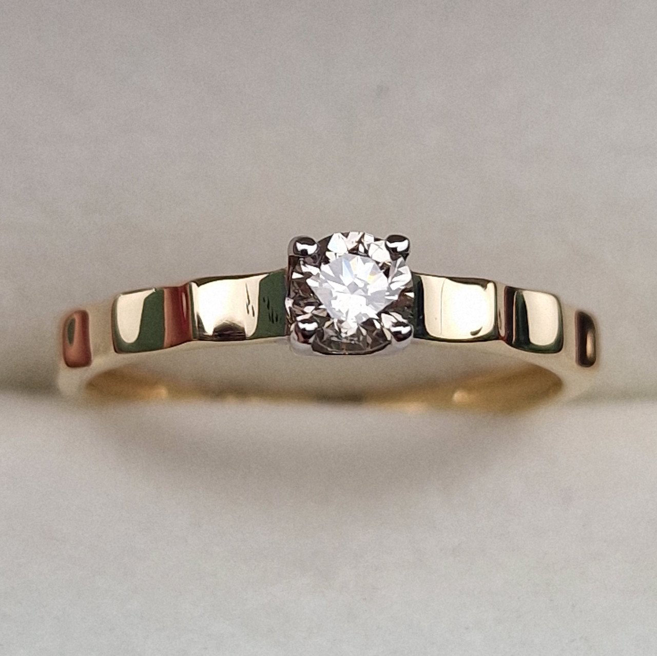 Кольцо Deimantas 99981722 17р 1,34гр 0,25ct. купить,NaN