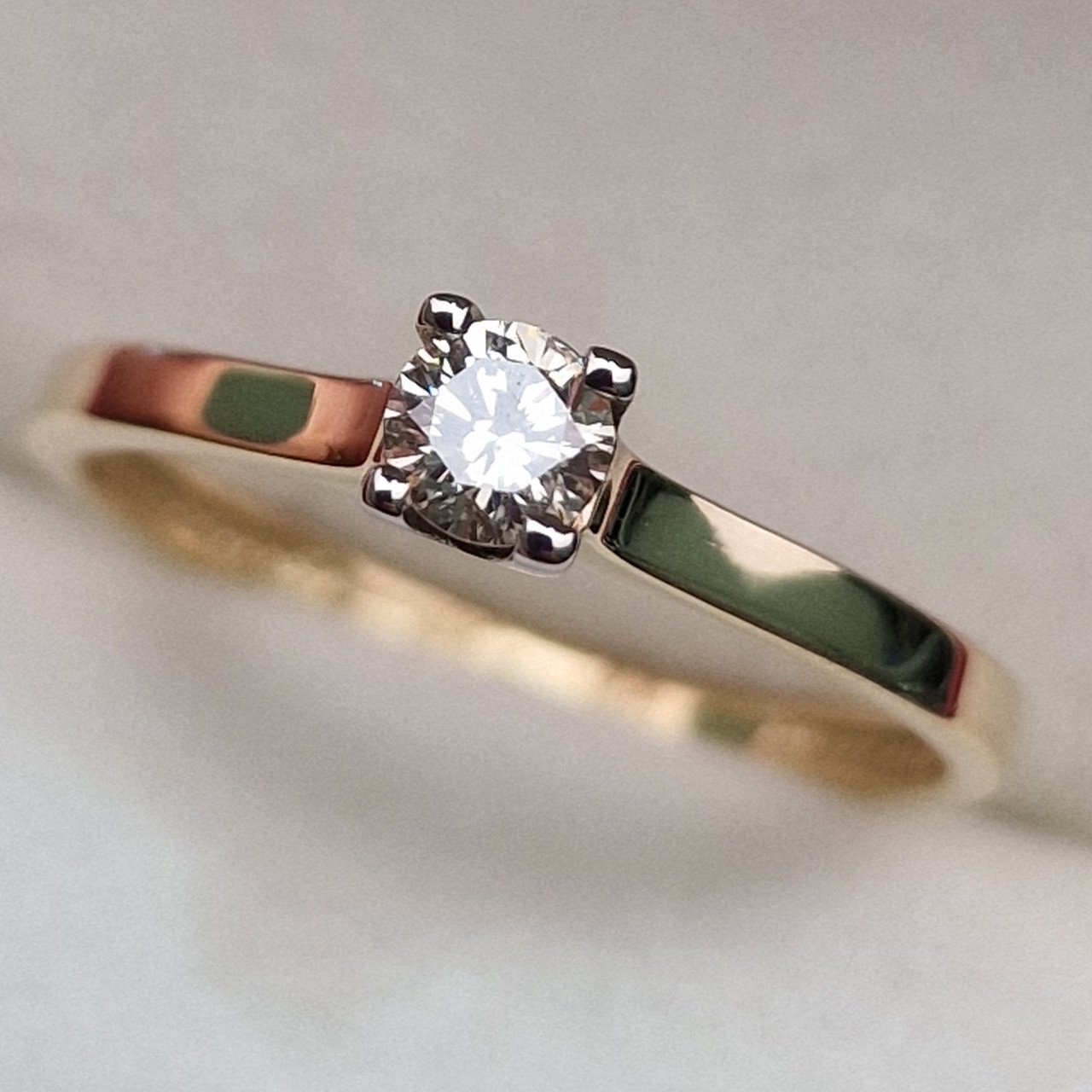 Кольцо Deimantas 99981730 17,5р 1,64гр 0,218ct. купить,NaN