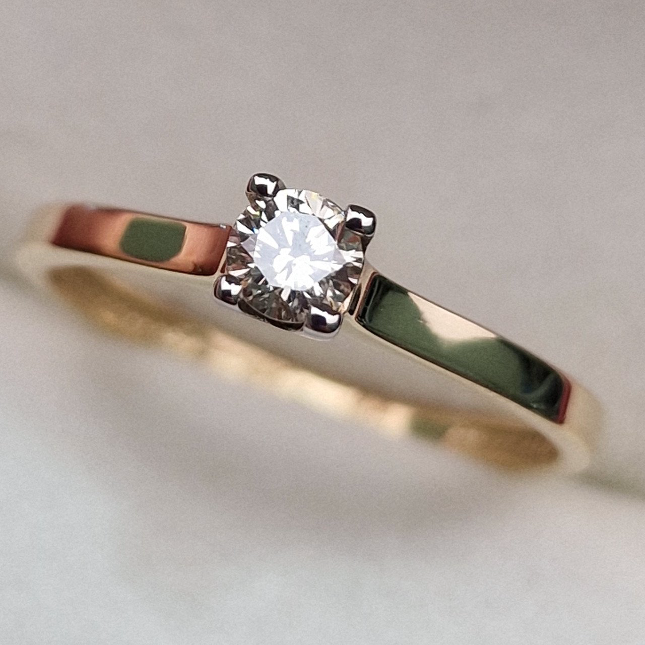 Кольцо Deimantas 99981730 17,5р 1,64гр 0,218ct. купить,NaN