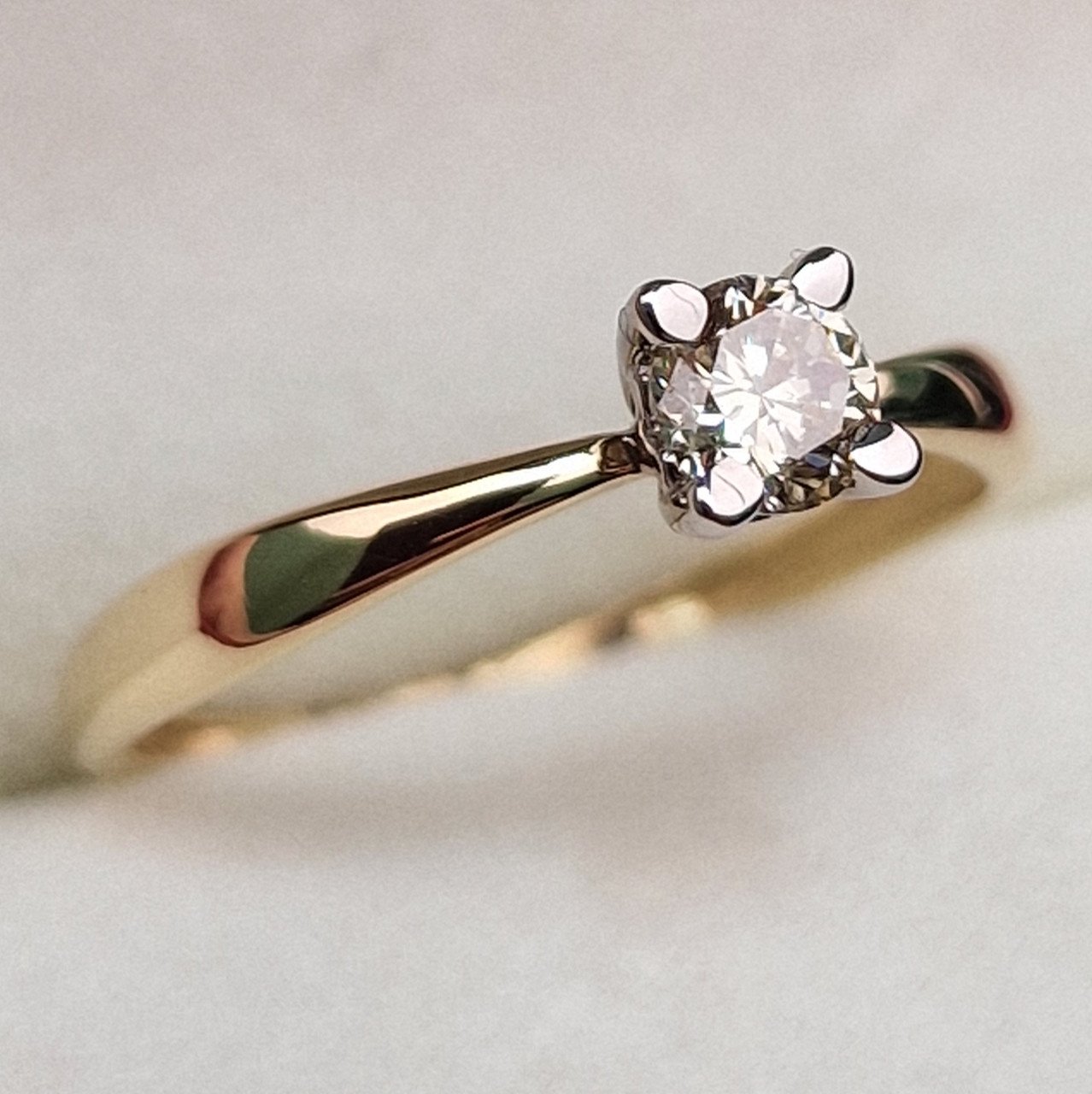 Кольцо Deimantas 99981736 16,5р 0,91гр 0,246ct. купить,NaN