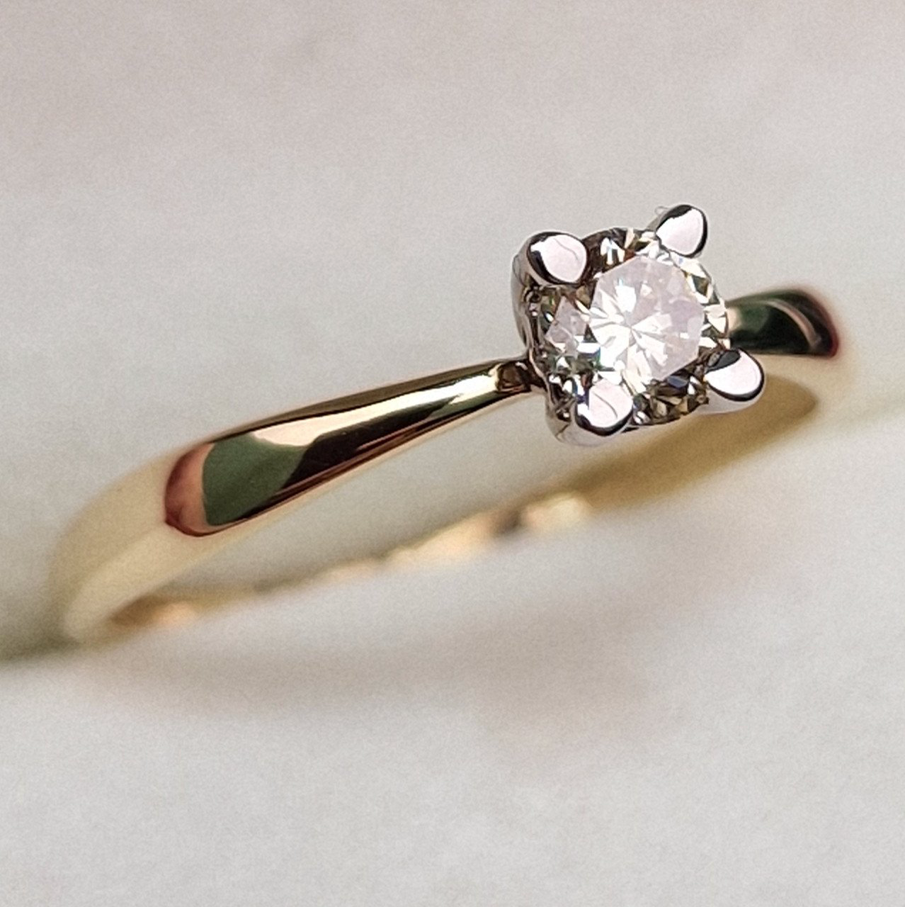 Кольцо Deimantas 99981736 16,5р 0,91гр 0,246ct. купить,NaN