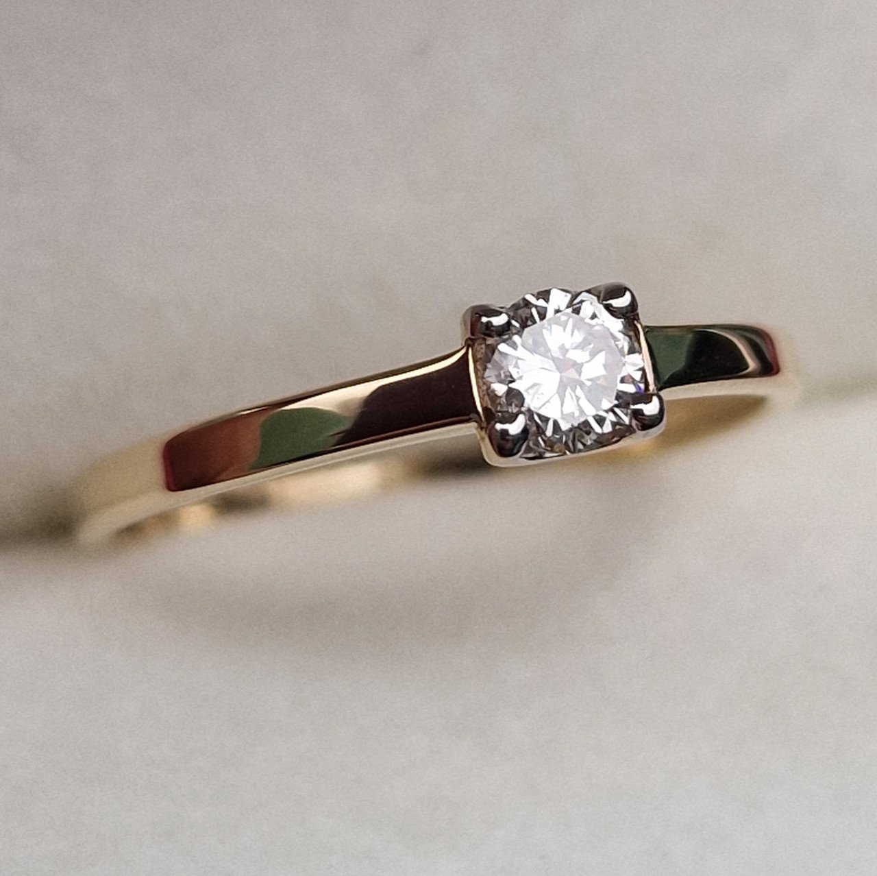 Кольцо Deimantas 99981742 17р 1,18гр 0,203ct. купить,NaN