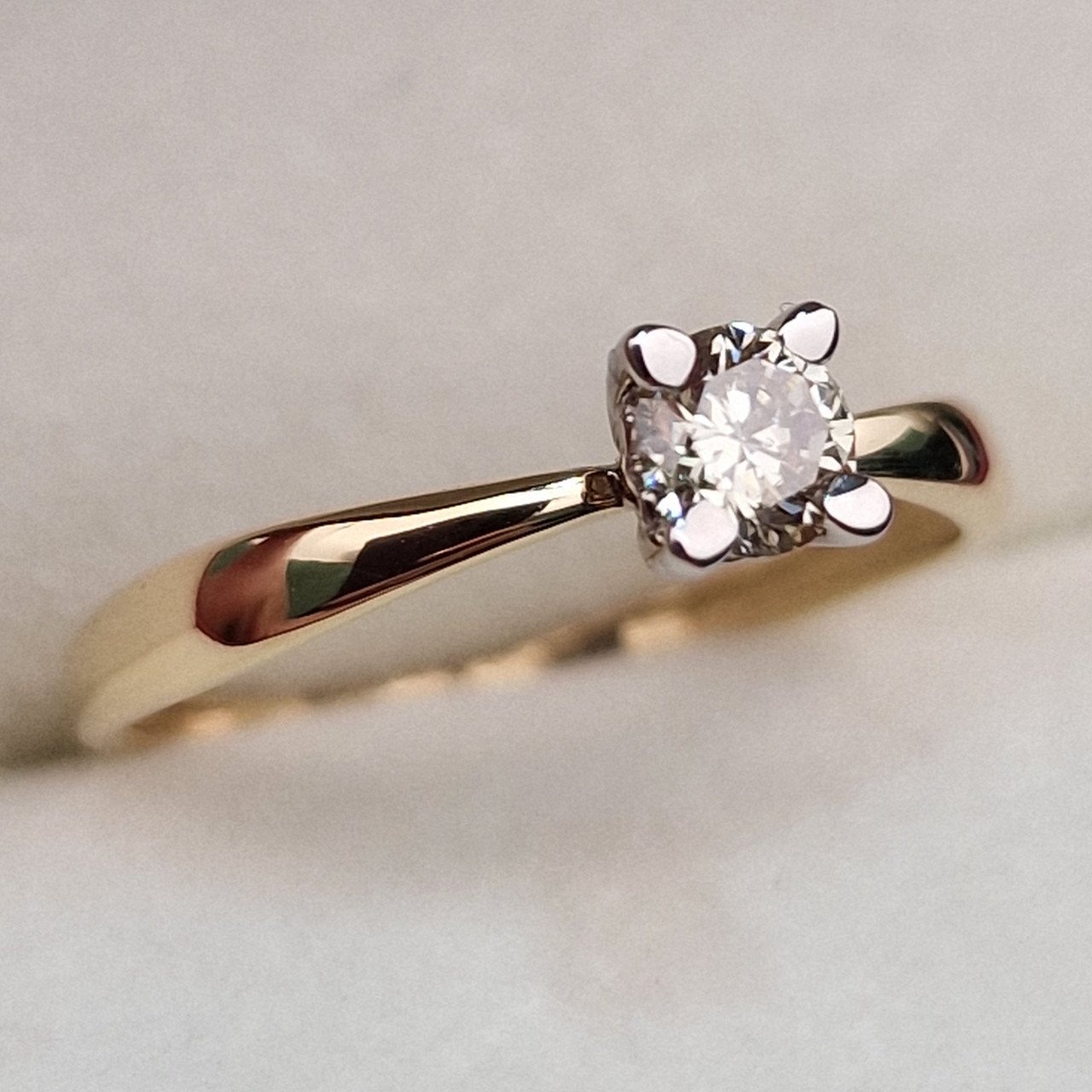 Кольцо Deimantas 99981736 16,5р 0,91гр 0,246ct. купить,NaN
