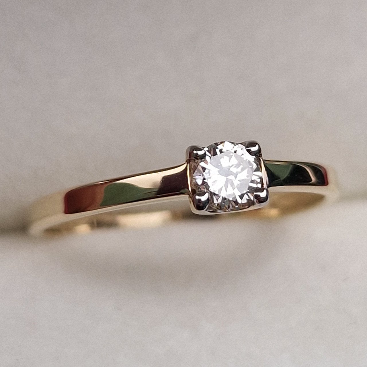 Кольцо Deimantas 99981742 17р 1,18гр 0,203ct. купить,NaN