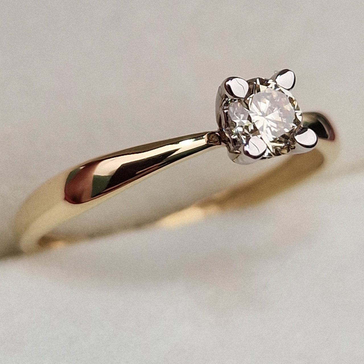 Кольцо Deimantas 99981736 16,5р 0,91гр 0,246ct. купить,NaN