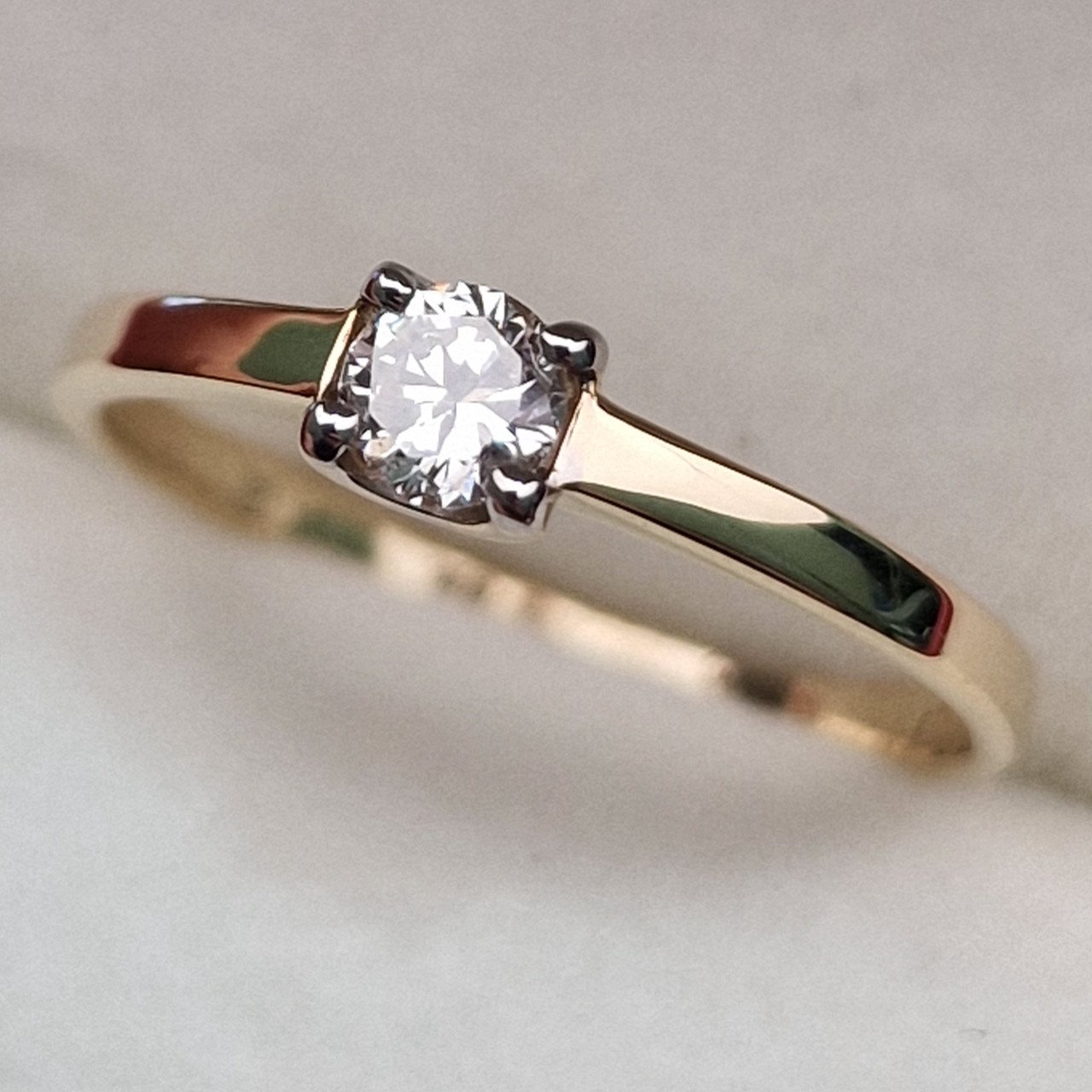 Кольцо Deimantas 99981742 17р 1,18гр 0,203ct. купить,NaN