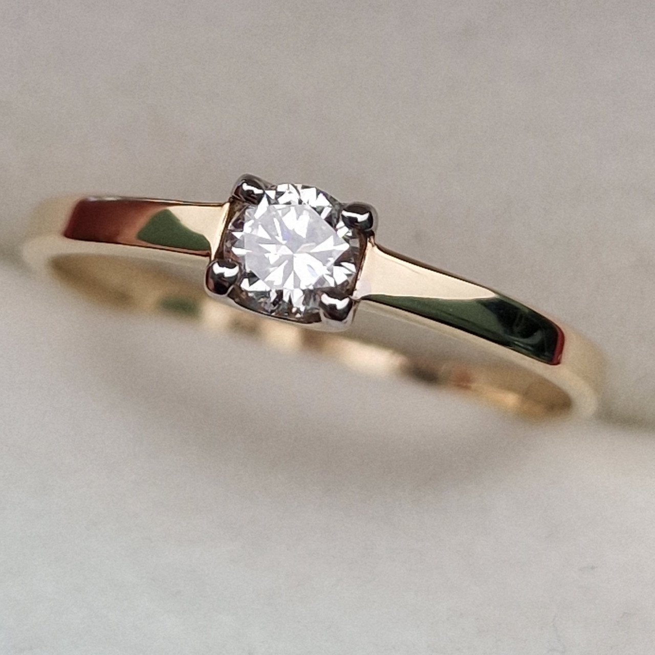 Кольцо Deimantas 99981742 17р 1,18гр 0,203ct. купить,NaN
