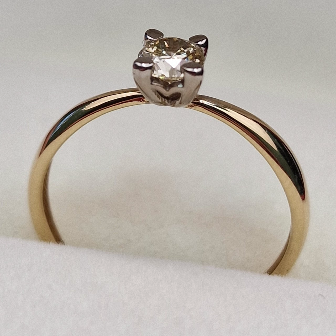 Кольцо Deimantas 99981736 16,5р 0,91гр 0,246ct. купить,NaN