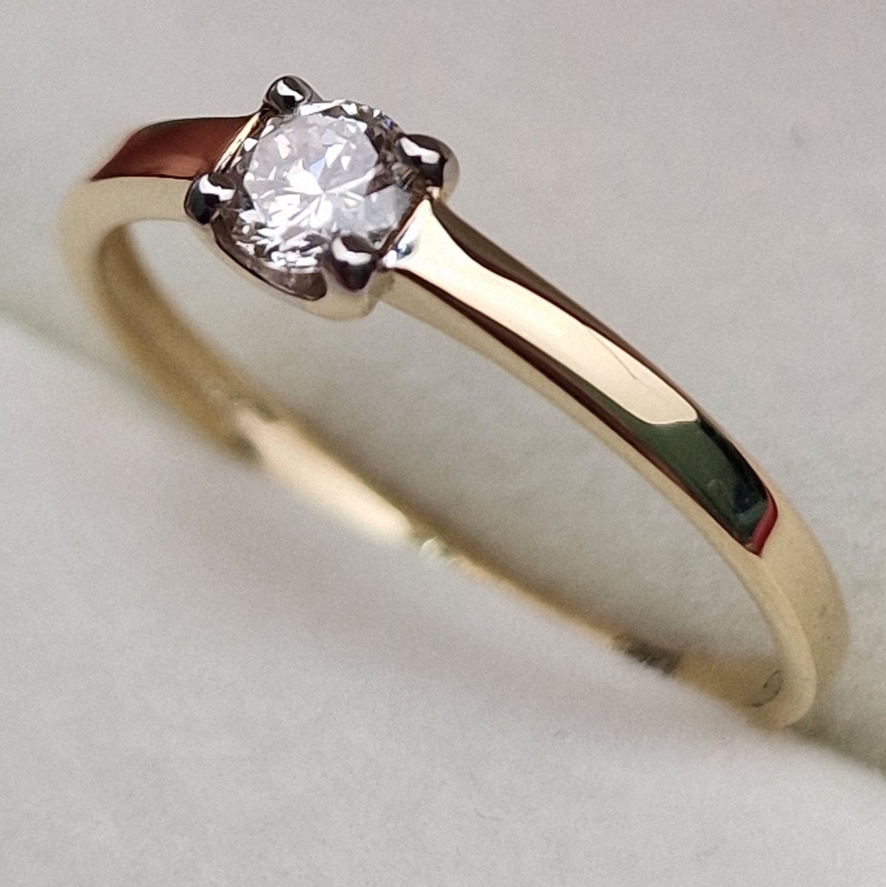 Кольцо Deimantas 99981742 17р 1,18гр 0,203ct. купить,NaN