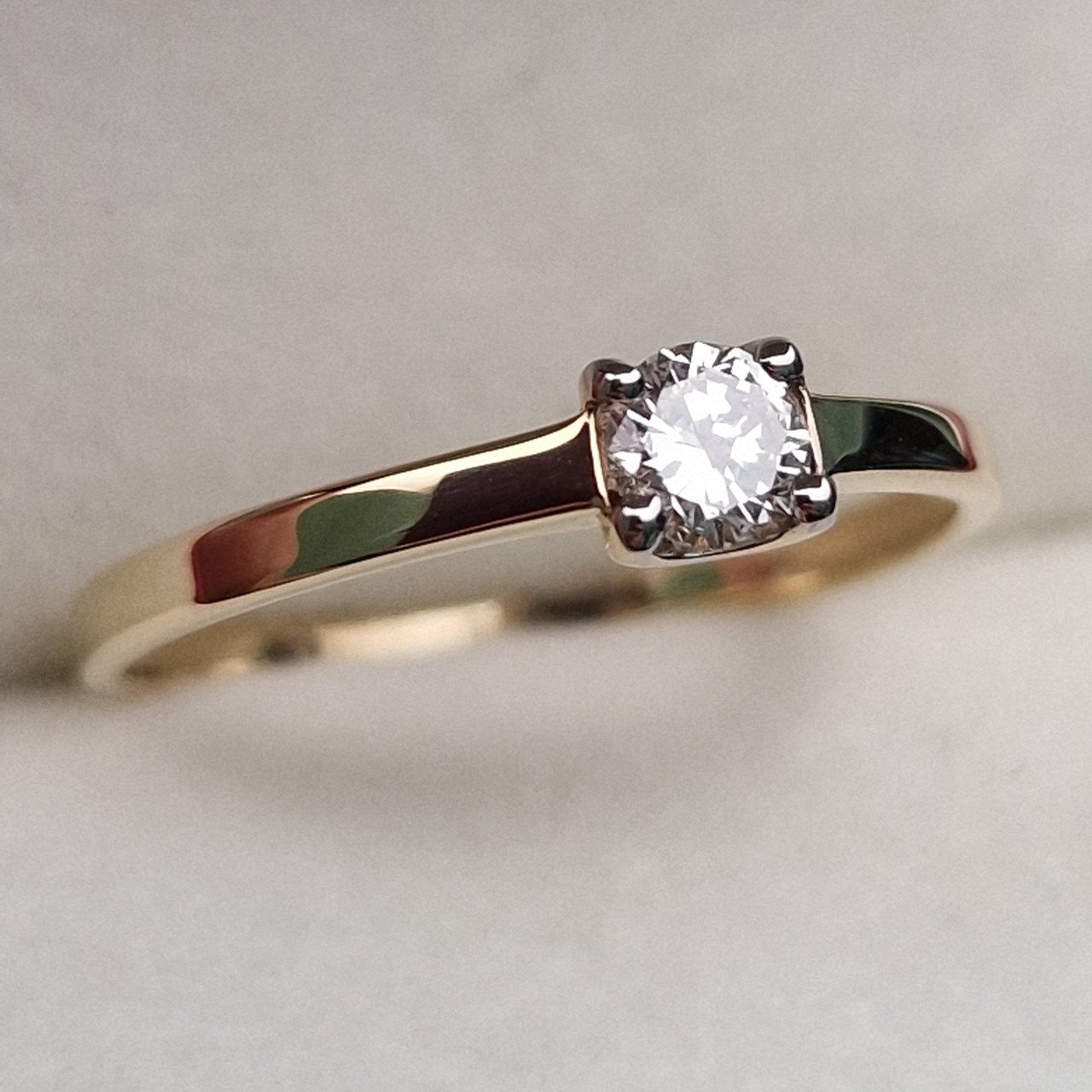 Кольцо Deimantas 99981742 17р 1,18гр 0,203ct. купить,NaN