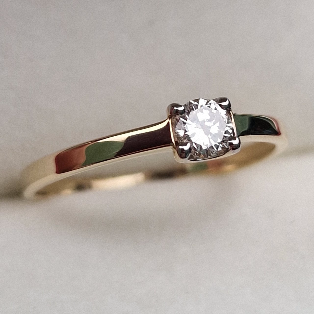 Кольцо Deimantas 99981742 17р 1,18гр 0,203ct. купить,NaN
