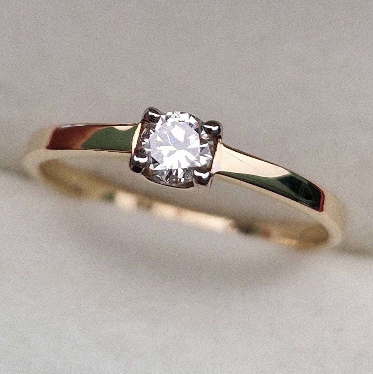 Кольцо Deimantas 99981742 17р 1,18гр 0,203ct. купить,NaN