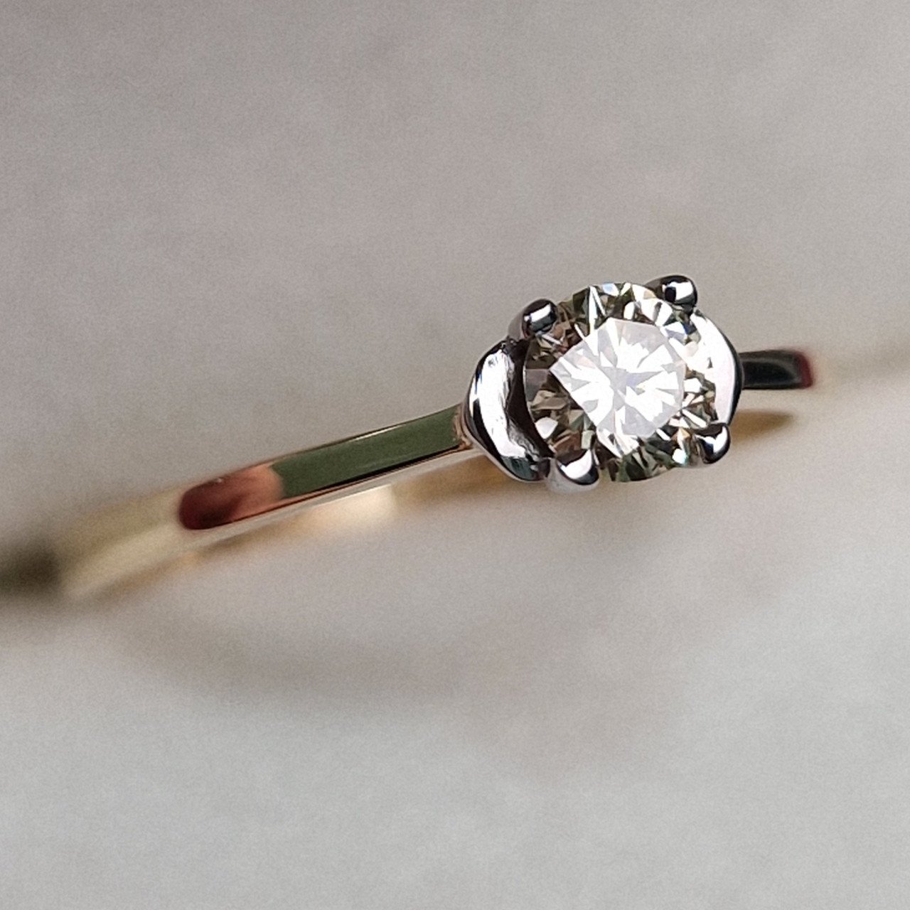 Кольцо Deimantas 99981758 16,5р 1,55гр 0,236ct. купить,NaN