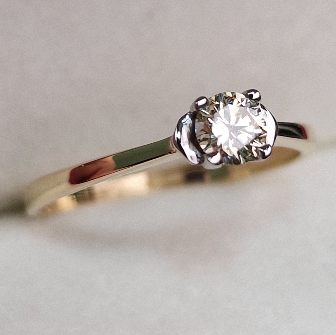 Кольцо Deimantas 99981758 16,5р 1,55гр 0,236ct. купить,NaN