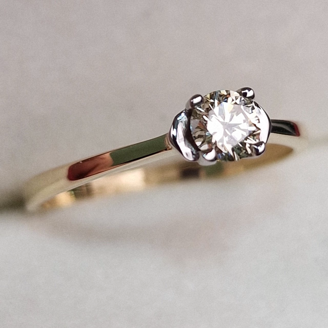 Кольцо Deimantas 99981758 16,5р 1,55гр 0,236ct. купить,NaN