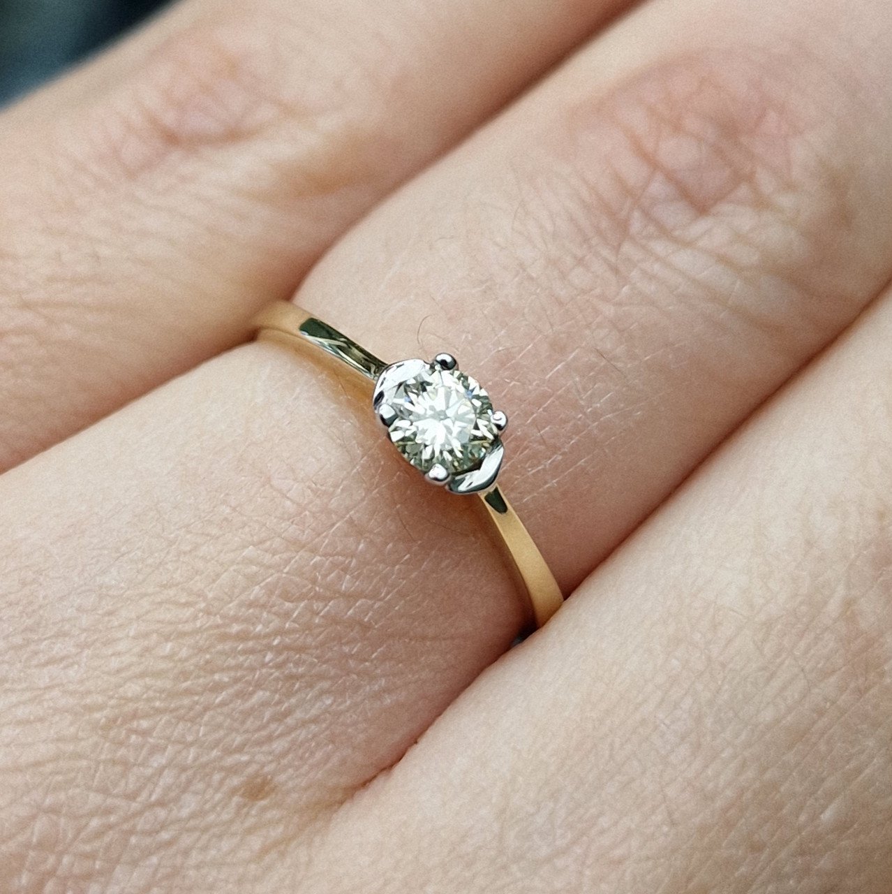 Кольцо Deimantas 99981758 16,5р 1,55гр 0,236ct. купить,NaN