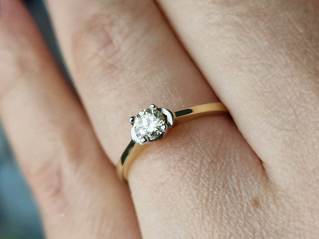 Кольцо Deimantas 99981758 16,5р 1,55гр 0,236ct. купить,NaN