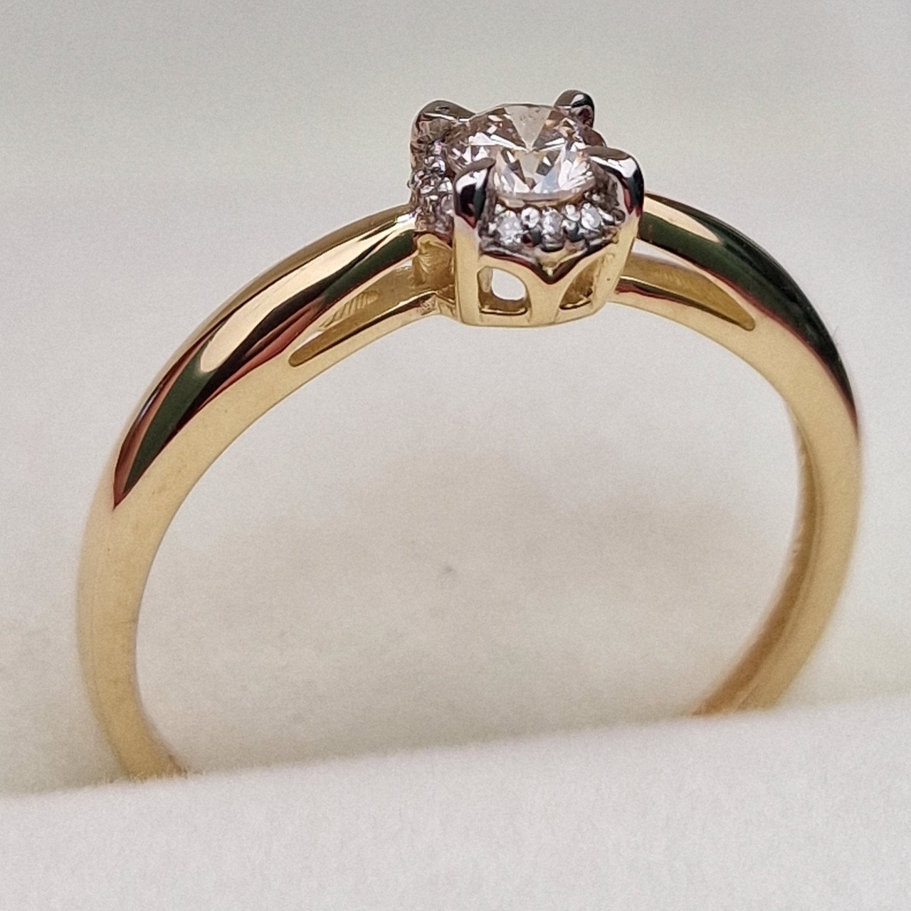 Кольцо Deimantas 99981763 16,5р 1,51гр 0,211ct. купить,NaN