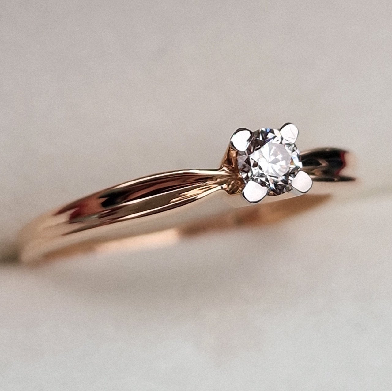 Кольцо Deimantas 99981777 17,5р 2,05гр 0,19ct. купить,NaN