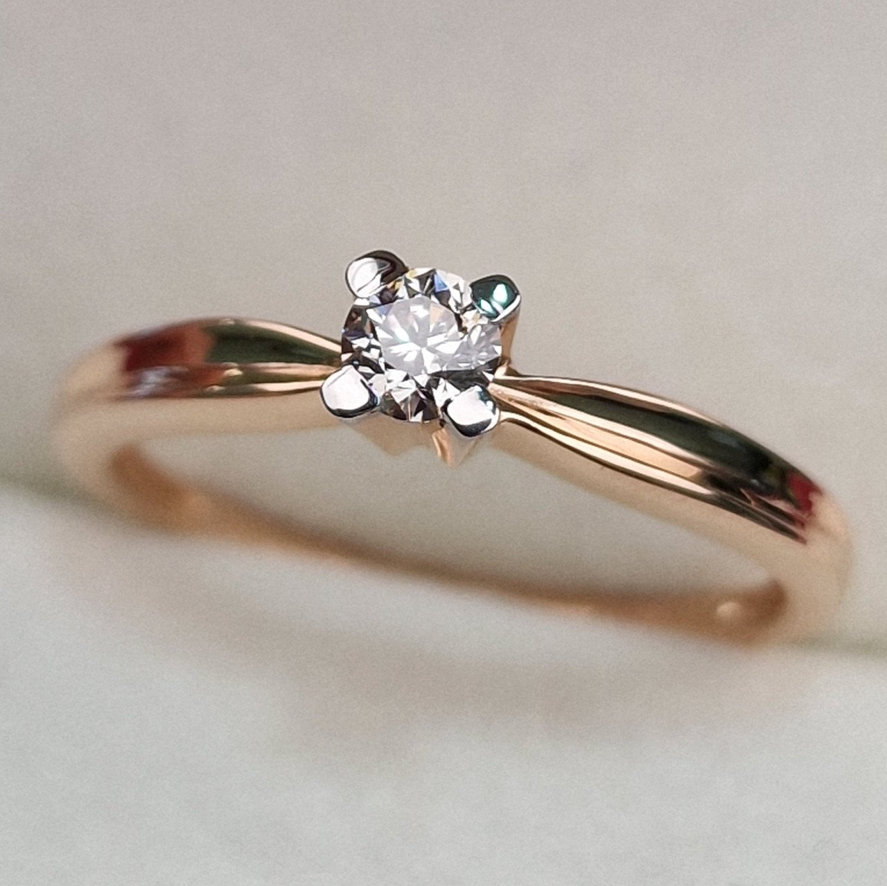 Кольцо Deimantas 99981777 17,5р 2,05гр 0,19ct. купить,NaN