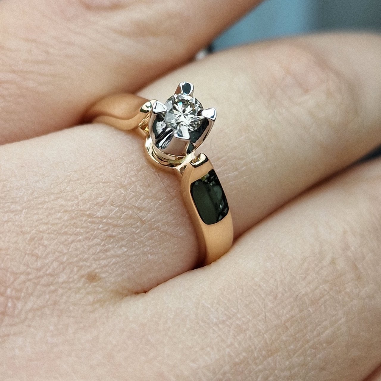 Кольцо Deimantas 99981792 17р 3,09гр 0,19ct. купить,NaN