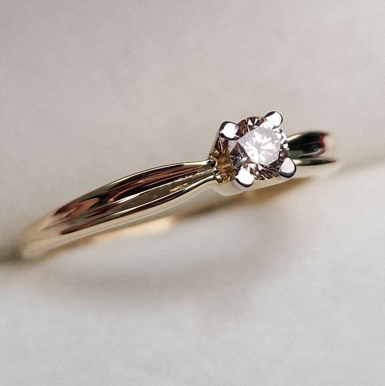 Кольцо Deimantas 99981796 17,5р 1,93гр 0,182ct. купить,NaN