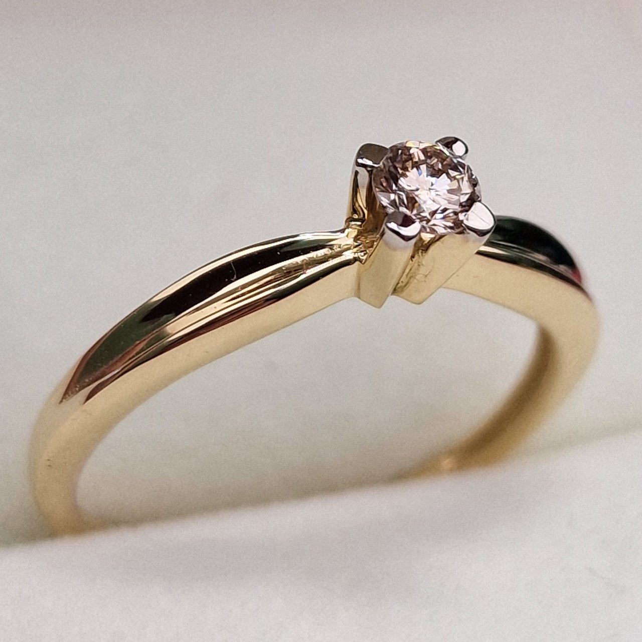 Кольцо Deimantas 99981796 17,5р 1,93гр 0,182ct. купить,NaN
