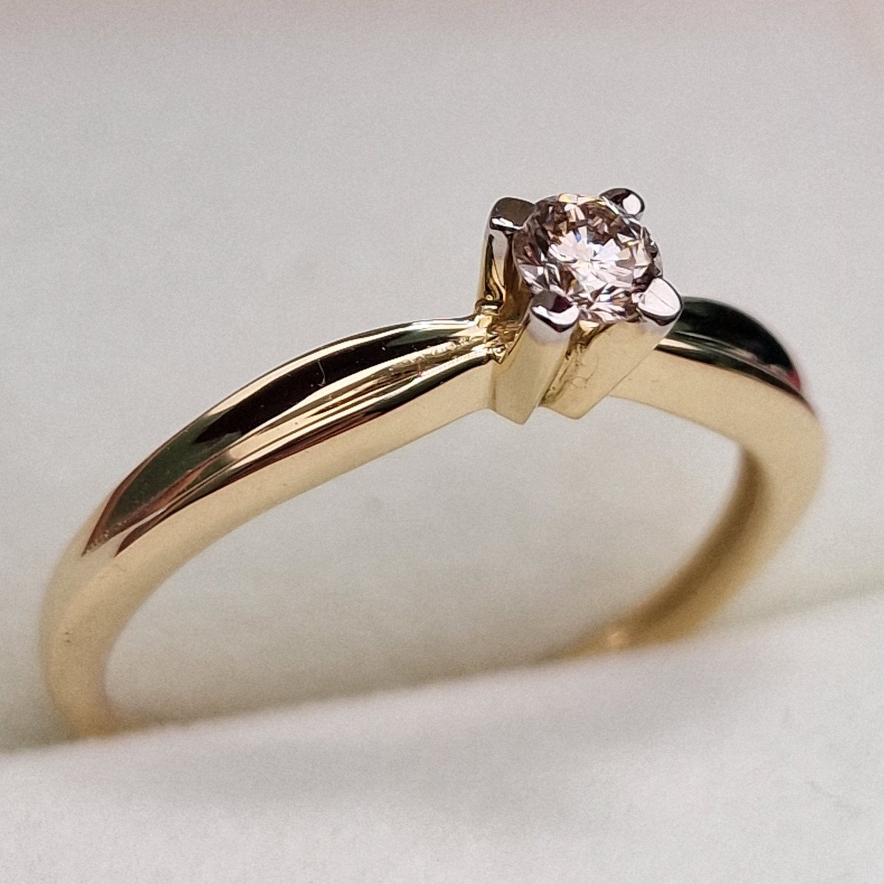 Кольцо Deimantas 99981796 17,5р 1,93гр 0,182ct. купить,NaN