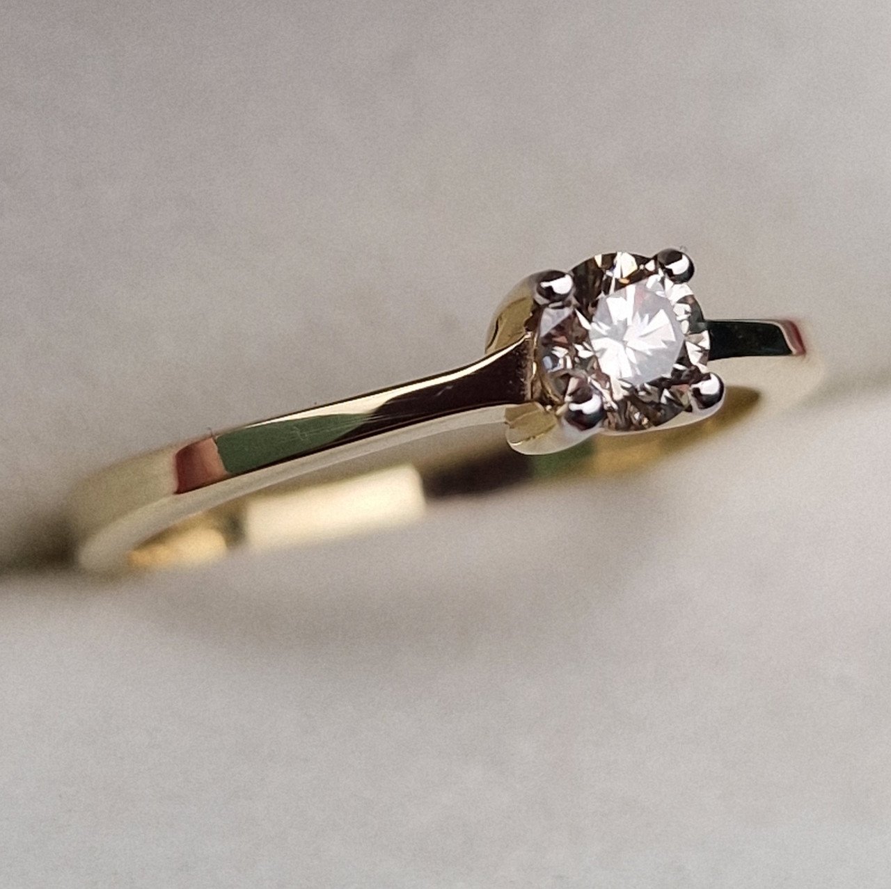 Кольцо Deimantas 99981806 16,5р 2,23гр 0,268ct. купить,NaN