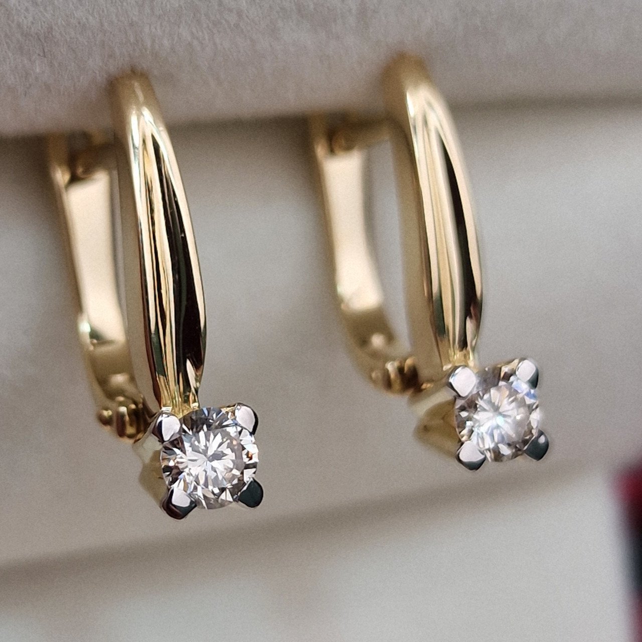 Серьги Deimantas 99981839 2,94гр 0,362ct. купить,NaN